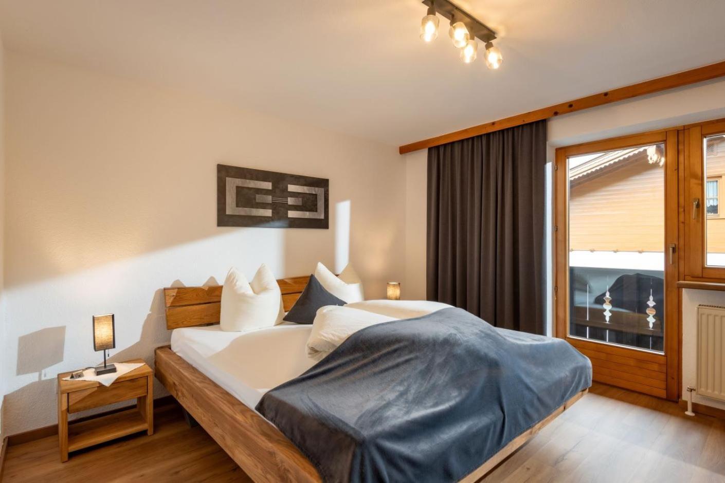 Haus Schroll Apartman Ried im Zillertal Kültér fotó