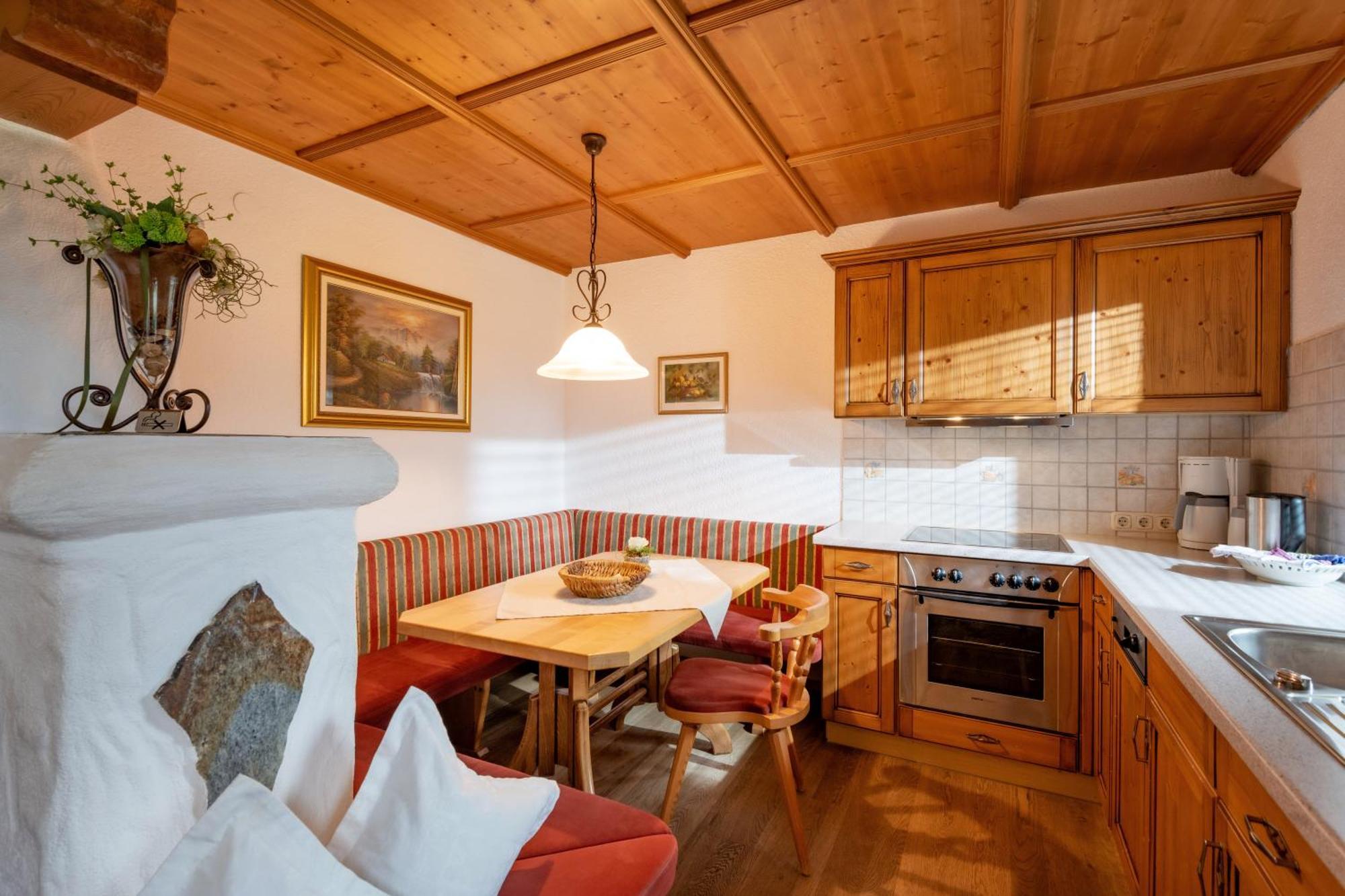 Haus Schroll Apartman Ried im Zillertal Kültér fotó