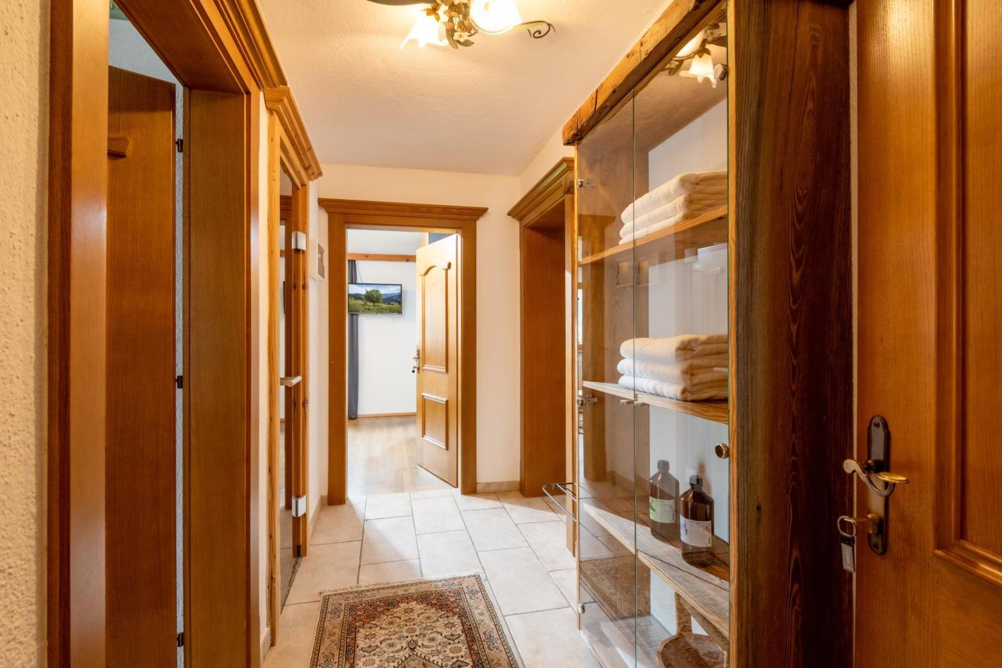 Haus Schroll Apartman Ried im Zillertal Kültér fotó
