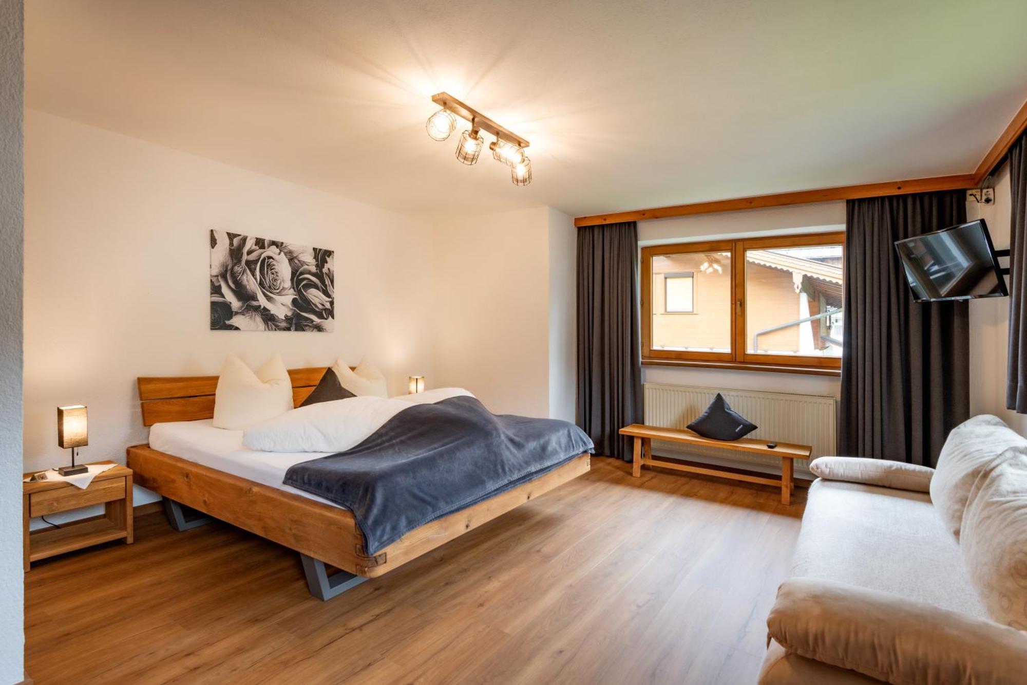 Haus Schroll Apartman Ried im Zillertal Kültér fotó