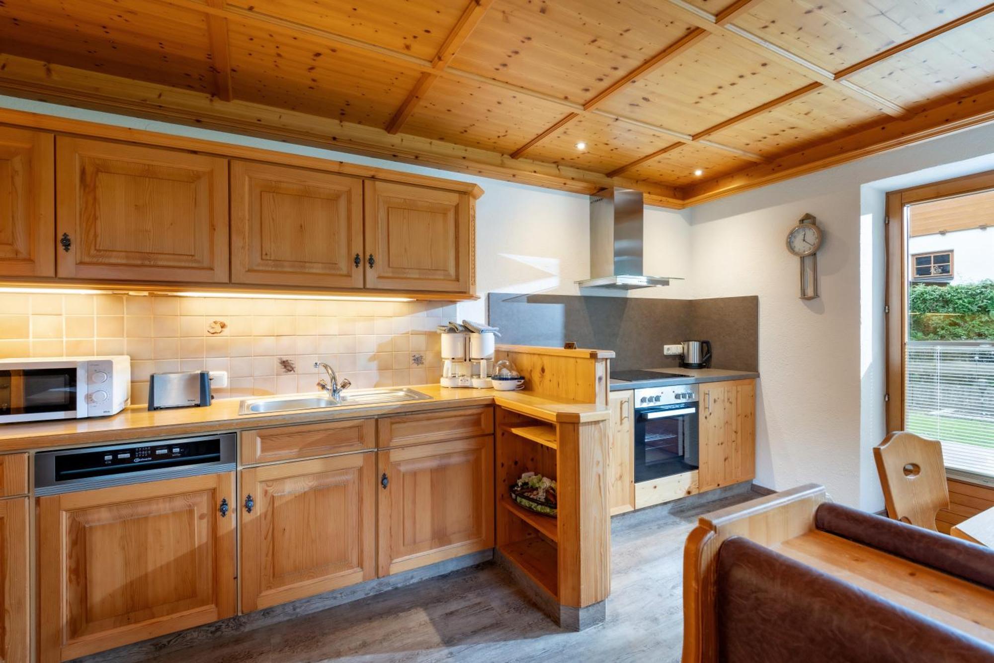 Haus Schroll Apartman Ried im Zillertal Kültér fotó