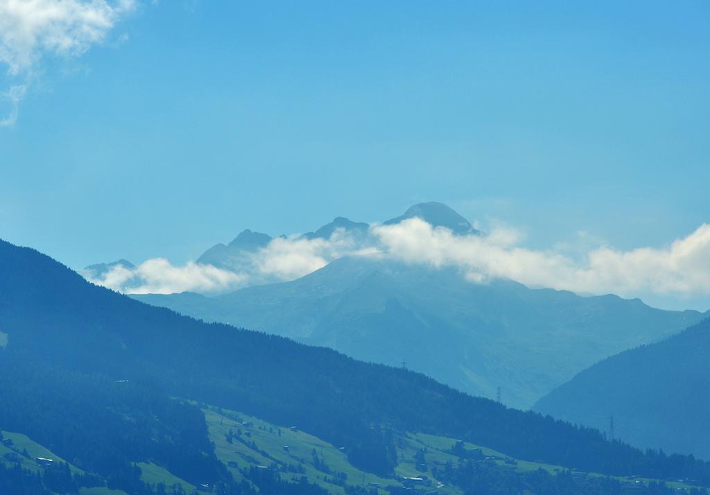 Haus Schroll Apartman Ried im Zillertal Kültér fotó